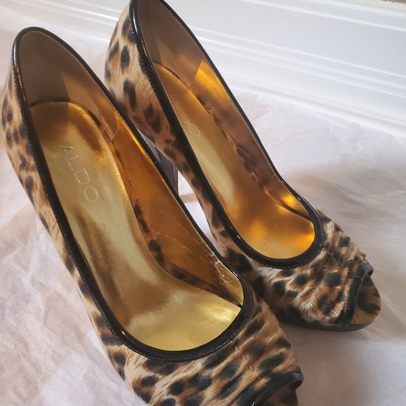 Aldo Leopard print suede finish pumps - Picture 11 of 12